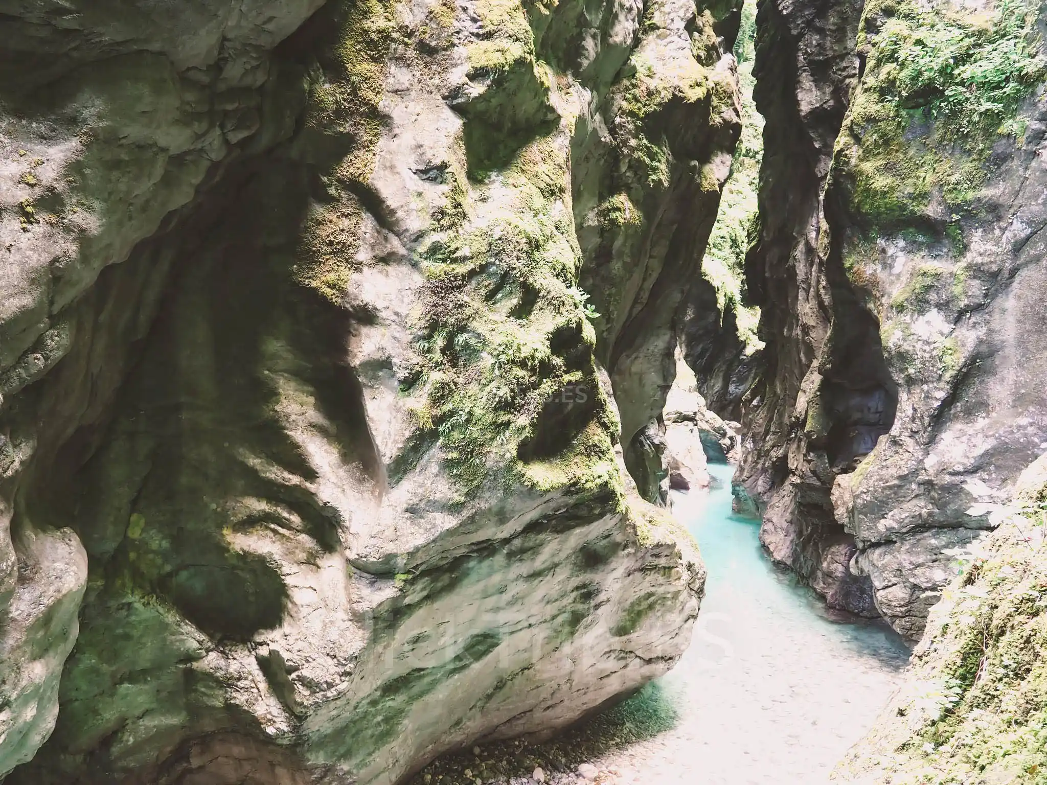 7 días de ruta por Eslovenia_Que ver y hacer_Gargantas de Tolmin_ClickTrip