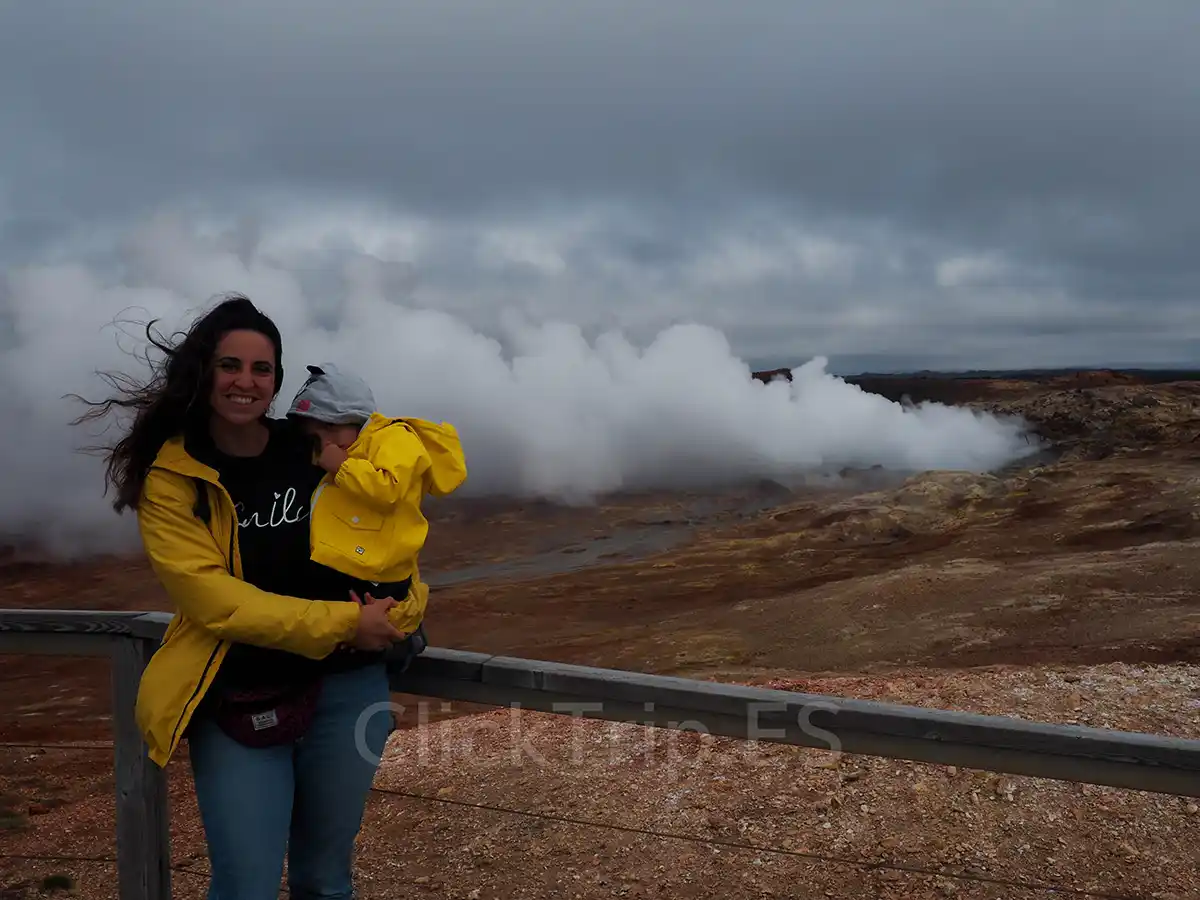 Qué ver en Islandia en 10 días con niños: ruta en coche completa_Gunnuhver Hot Springs_Clicktrip