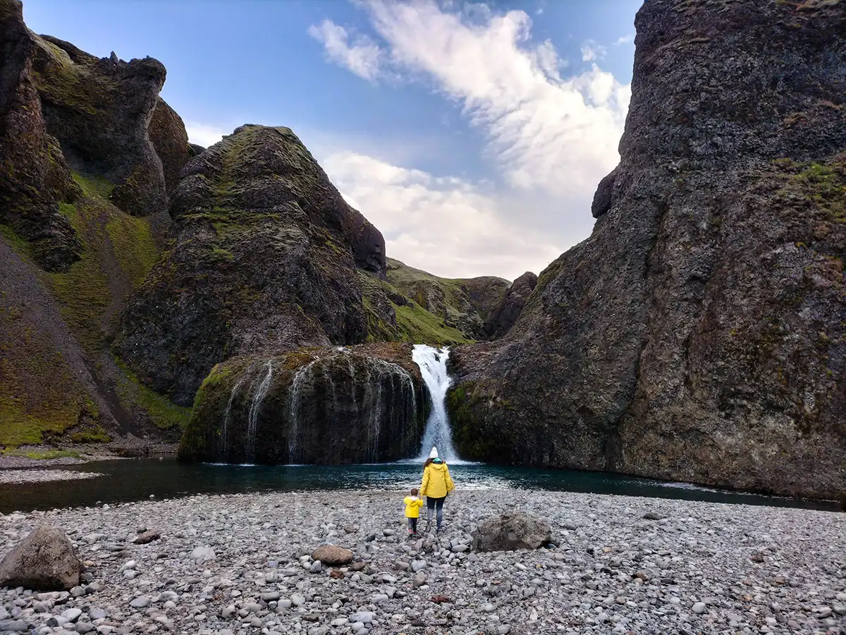 Qué ver en Islandia en 10 días con niños: ruta en coche completa_Stjórnarfoss_ClickTrip