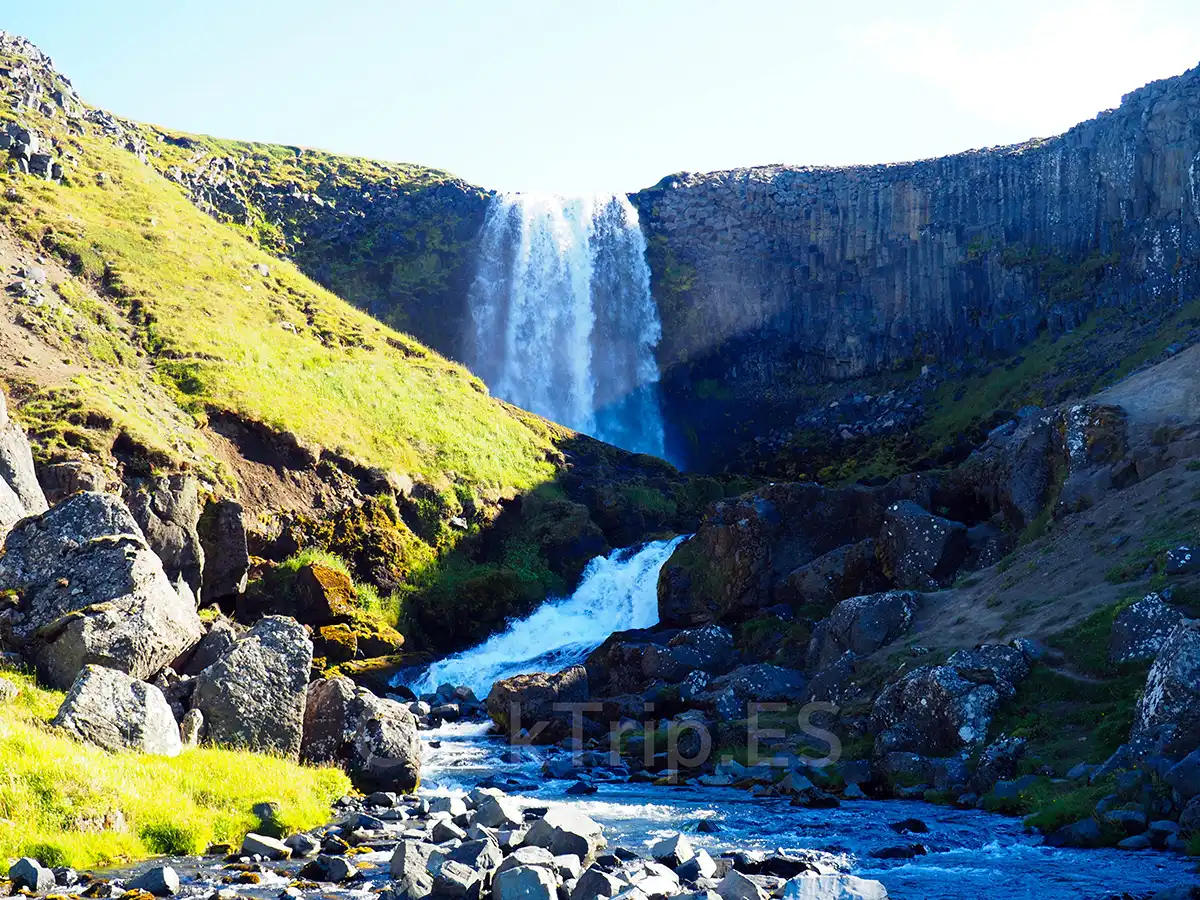 Qué ver en Islandia en 10 días con niños: ruta en coche completa_Svöðufoss_ClickTrip