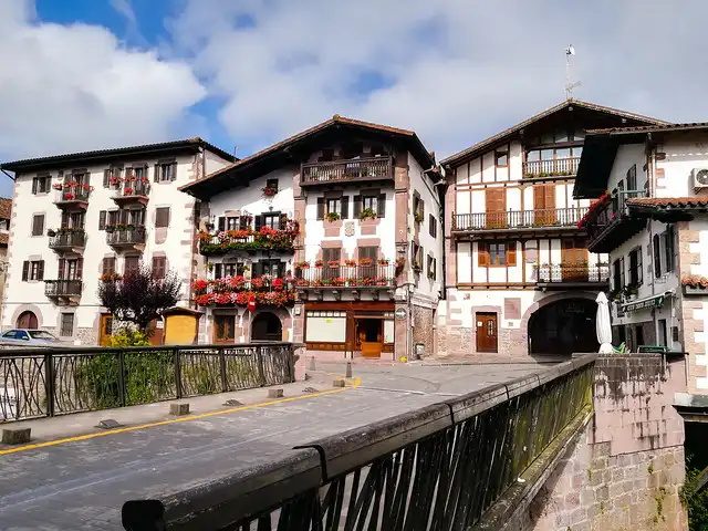 Los 10 pueblos más bonitos de Navarra_Elizondo_ClickTrip